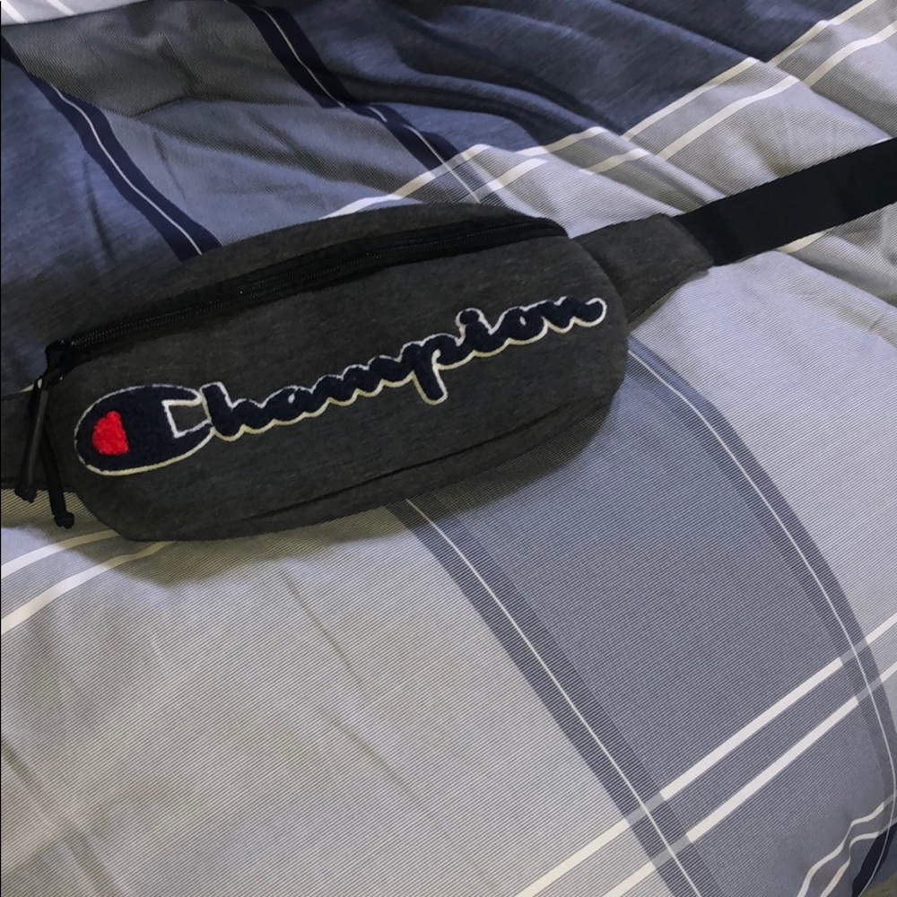 Champion fanny pack